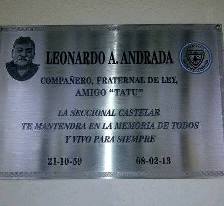 Placa en homenaje a Leonardo Ariel Andrada, el Tat+.